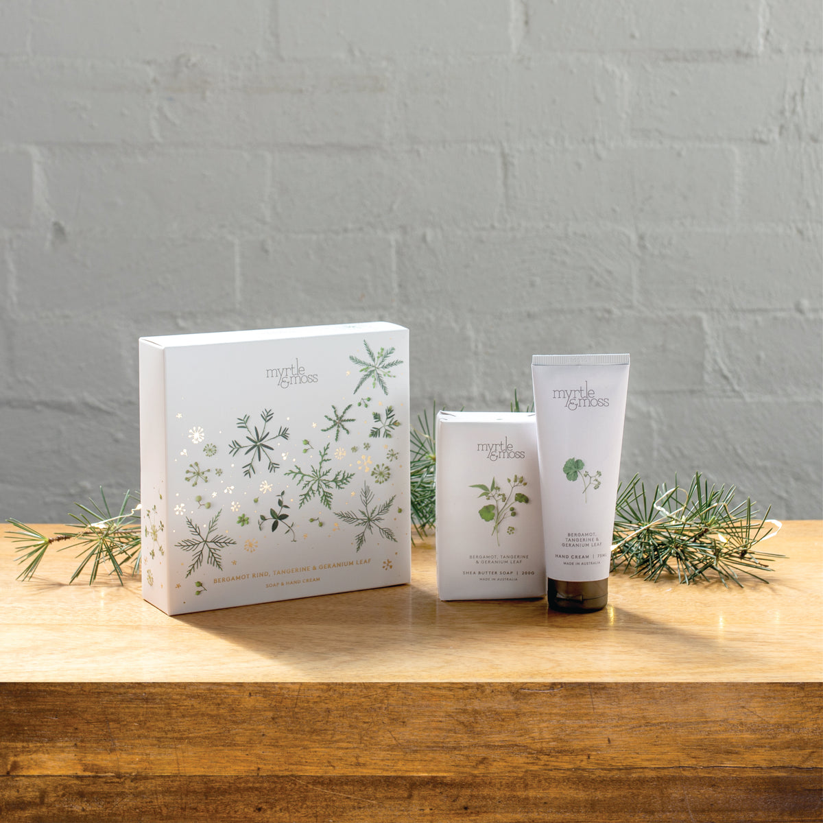 Christmas DUET ~ Bergamot Rind Tangerine &amp; Geranium Leaf